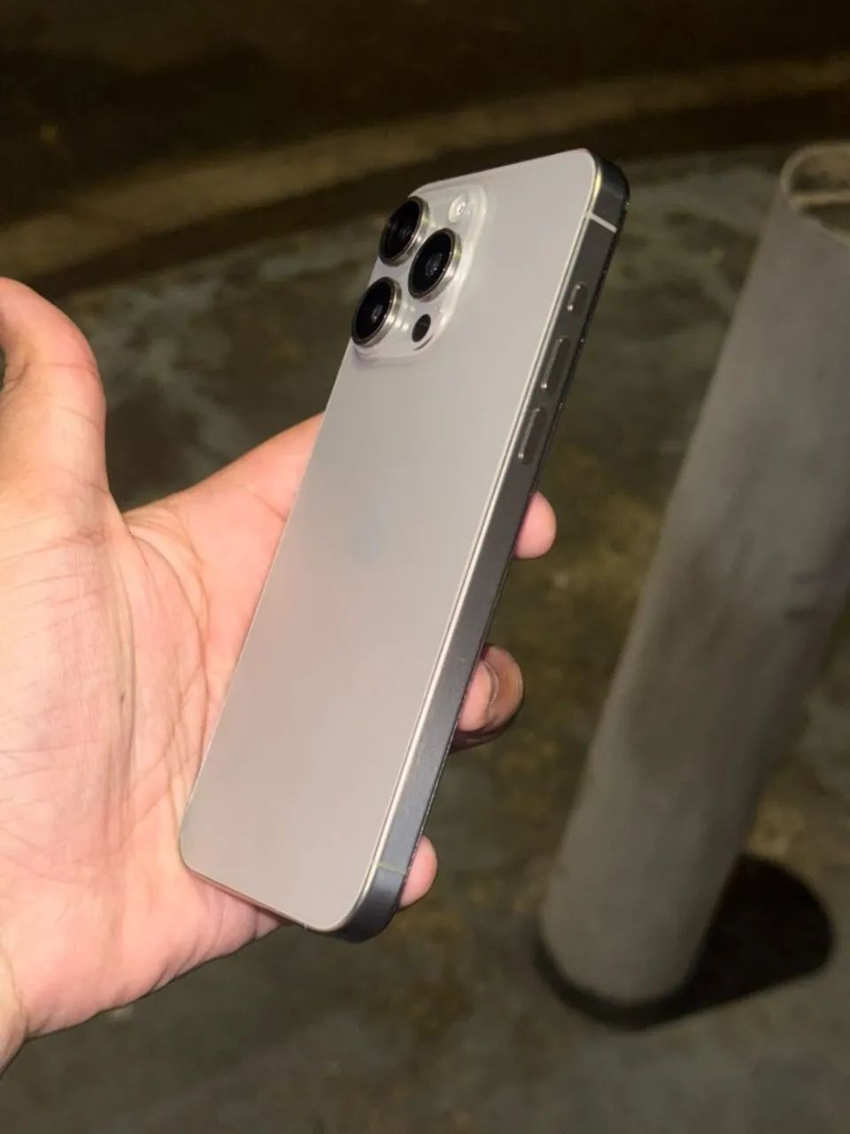 IPHONE 15 PRO MAX 256 GB - Foto 2