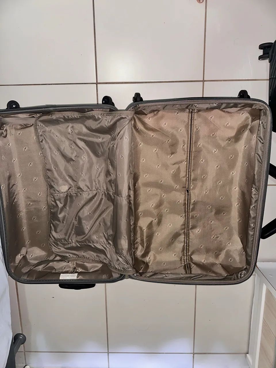 Vendi mala de viagem grande  - Foto 4