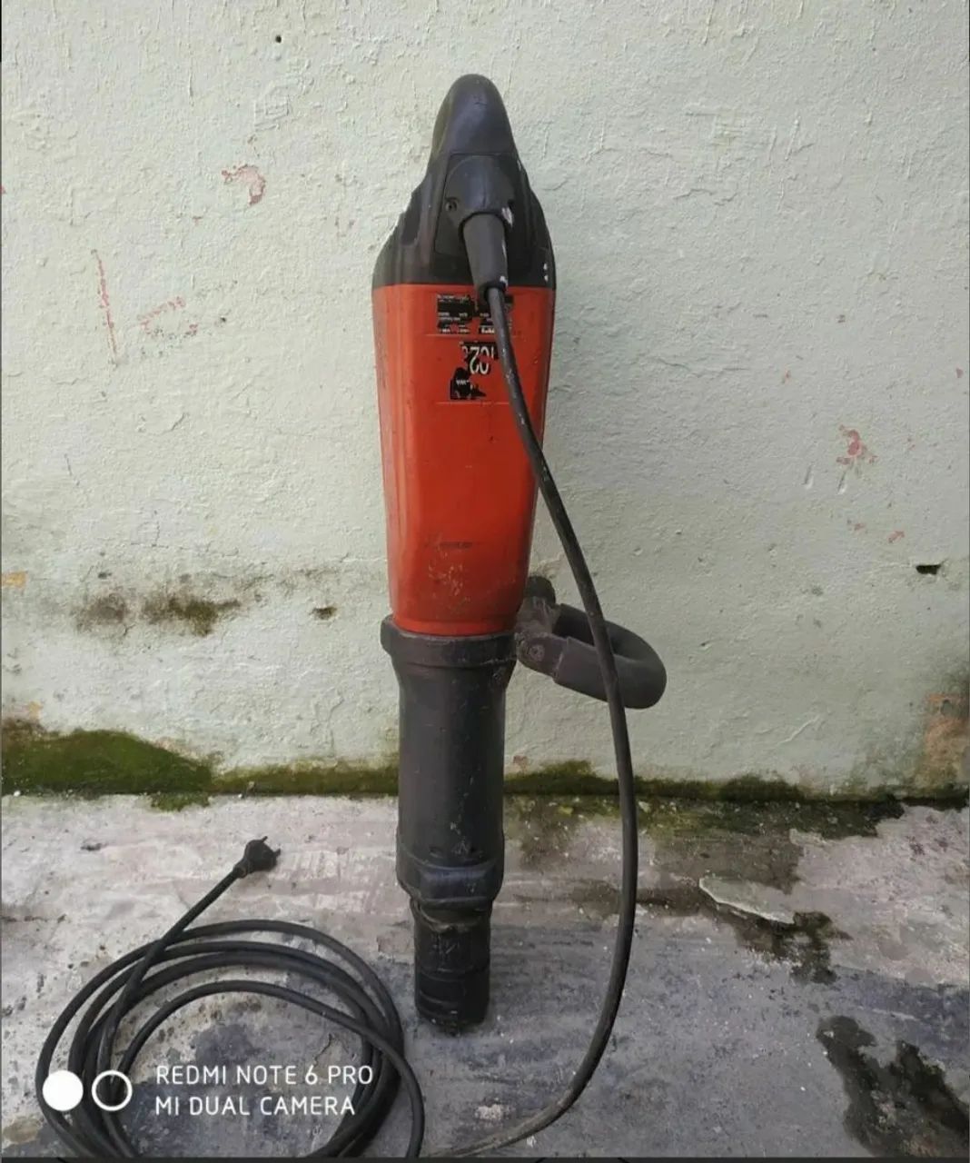 Martelete HILTI 1500 AVR  - Foto 3