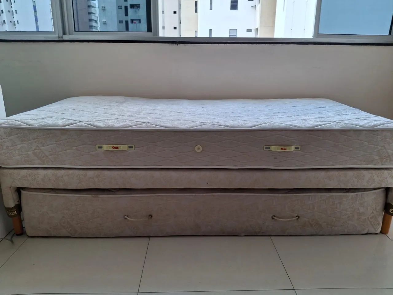Bicama Box Solteiro Completa (Base + 2 Colchões)