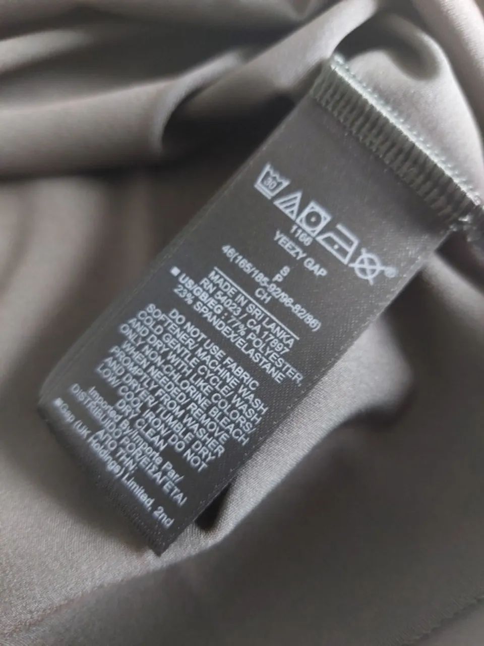 Regata Yeezy Gap Balenciaga - Foto 4