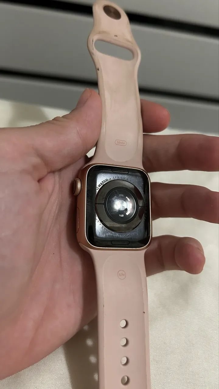 RELÓGIO APPLE WATCH - SERIE 4 40MM - Foto 2
