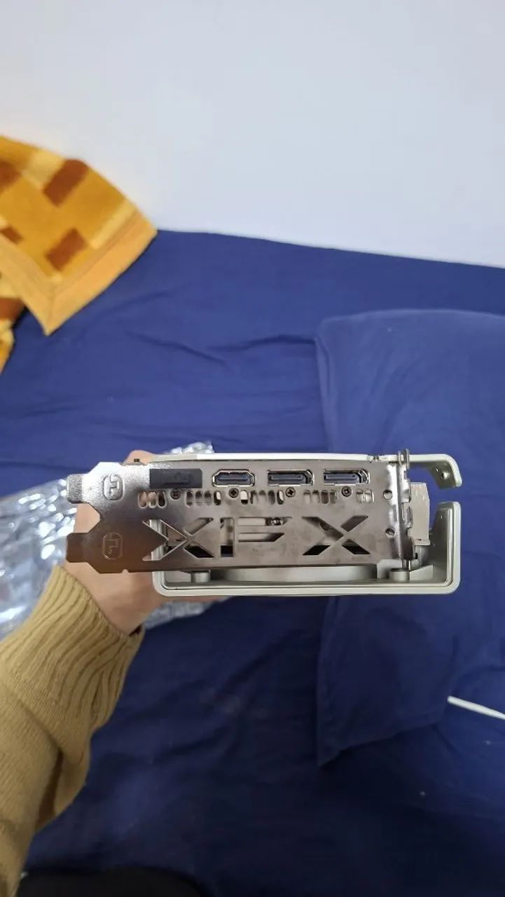 RX 6750XT 12GB - Foto 3