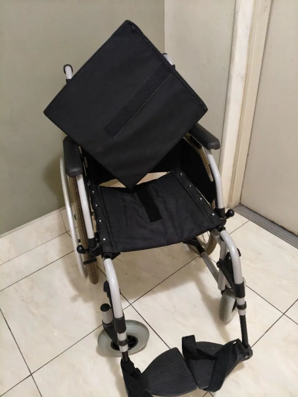 Cadeira de Rodas Ottobock Start B2 Standard (Ótimo Estado!) - Foto 5