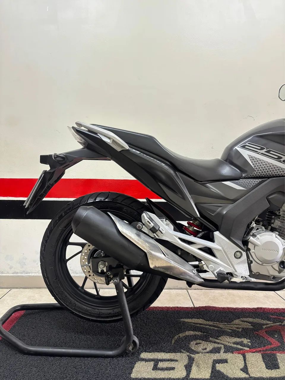 CB TWISTER 250c 2022     (DIVIDO DE 24x   NO CARTÃO) - Foto 2