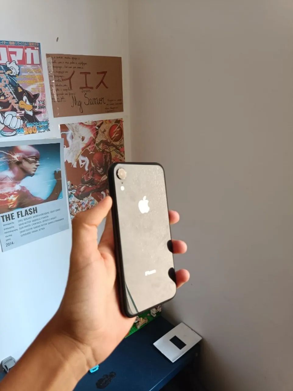 iPhone XR 64GB com capa, película e carregador