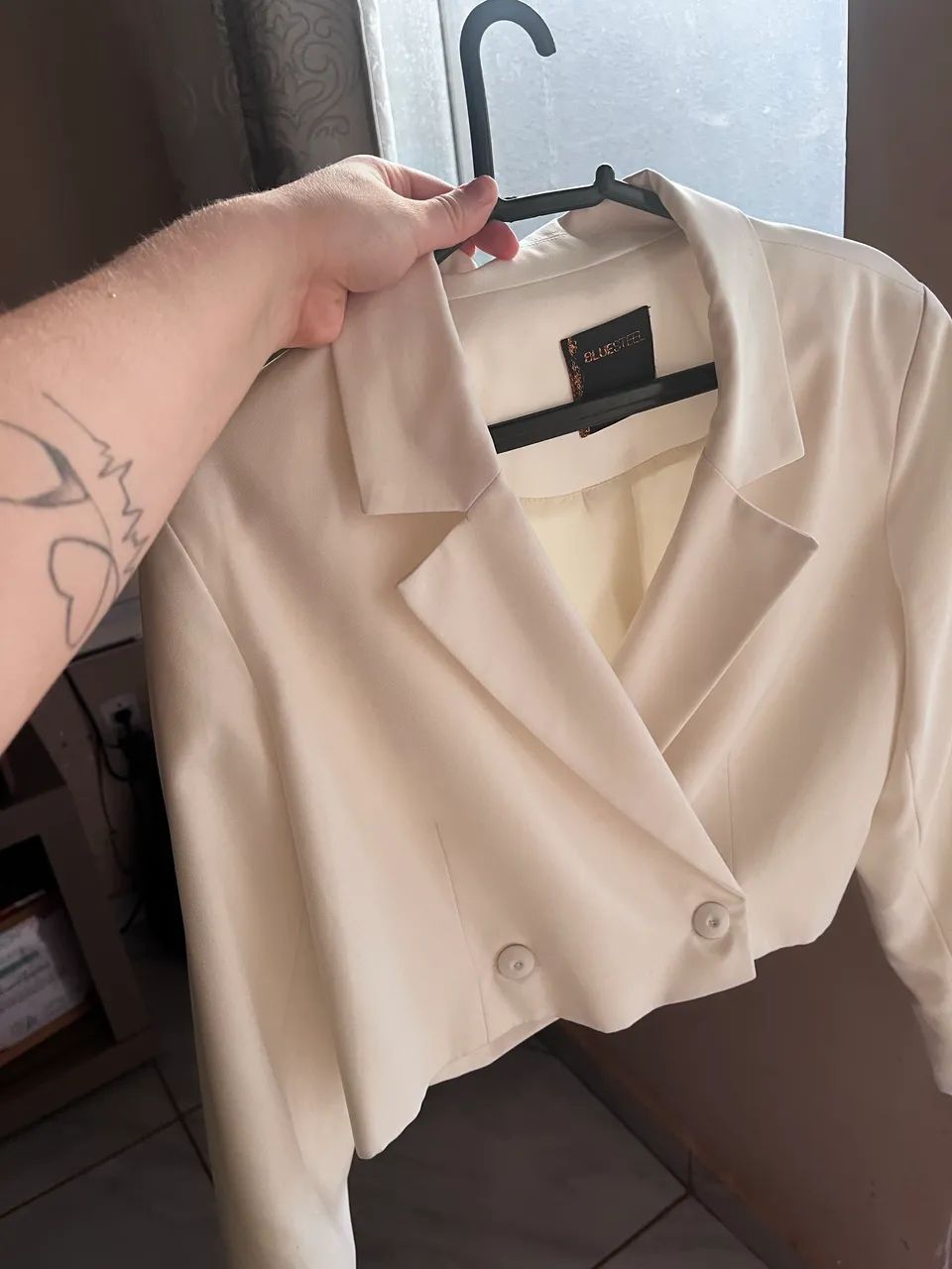 Vendo blazer branco feminino  - Foto 2