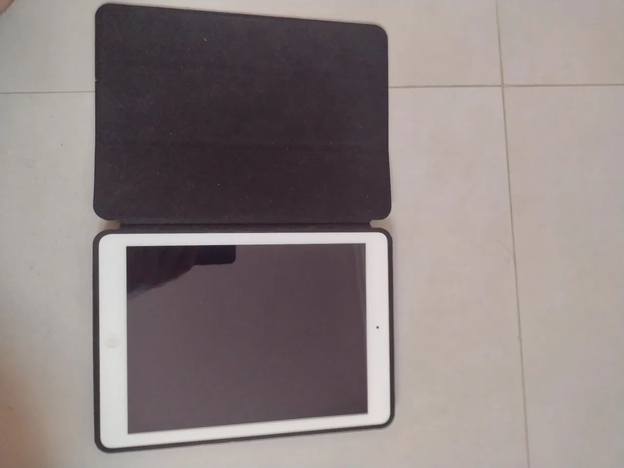 iPad Air 1ª Geração A1475 - Para retirada de Peças ou Conserto - Foto 2