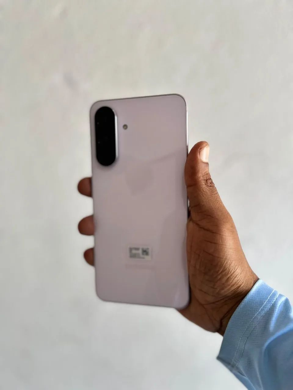 Celular A 56 256GB 8 de ram - Foto 5