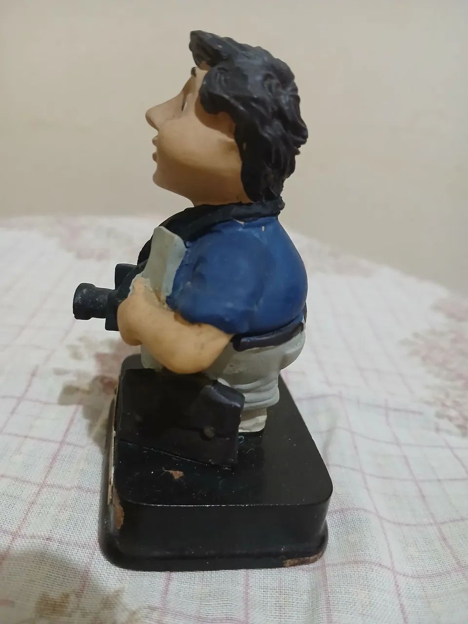 Jornalista ( bibelô de resina) - Foto 3