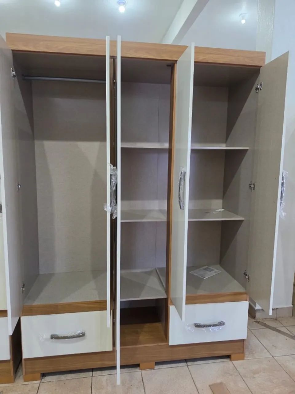 GUARDA ROUPA DE CASAL NOVO - Foto 2