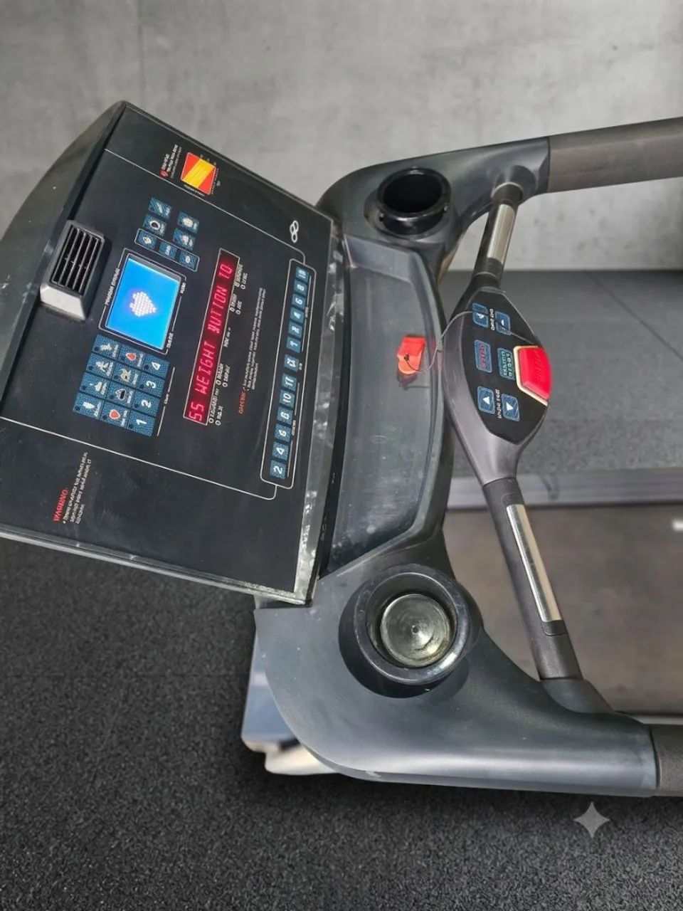 PARA VENDER RÁPIDO Esteira Profissional Olympikus TC40e - Estrutura Robusta OPORTUNIDADE! - Foto 3