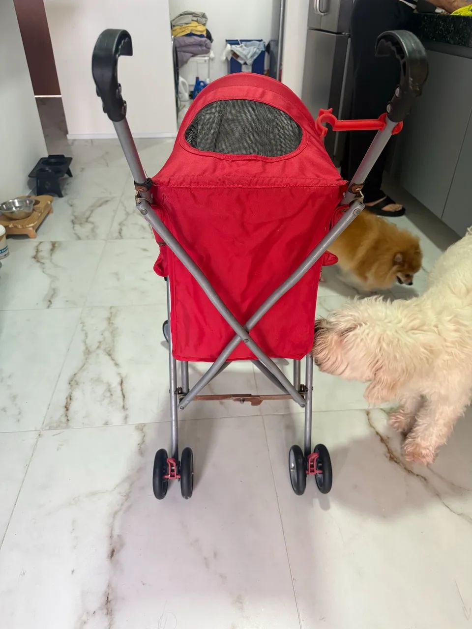 Carrinho de passeio PET BATIKI vermelho - Foto 5