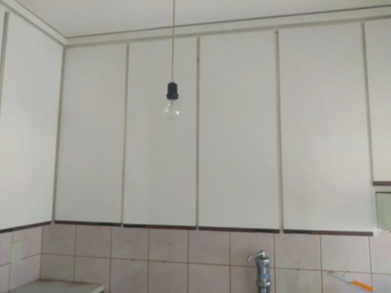 Doa-se armários parte superior de cozinha 