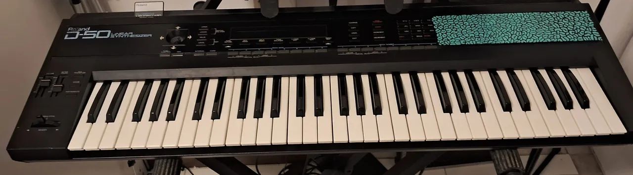 Roland ローランド PN-D50-00 Roland D50 - Instrumentos musicais - Centro, Salvador 1500943467 | OLX