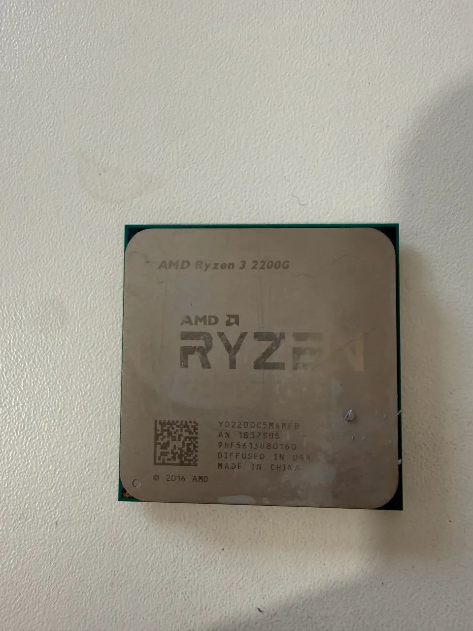 RYZEN 3 2200G