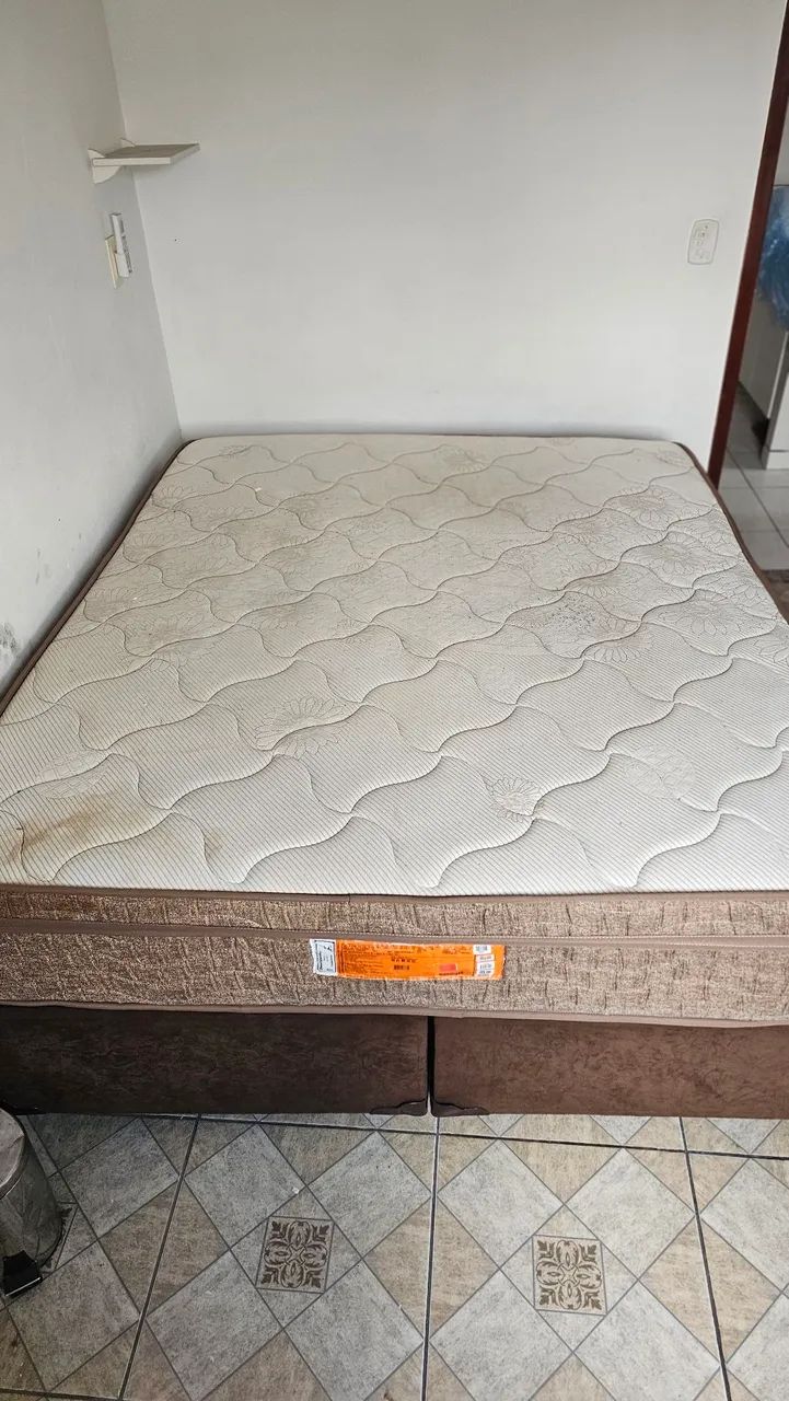 Cama Queen Probel marrom , ótimo estado - Foto 2