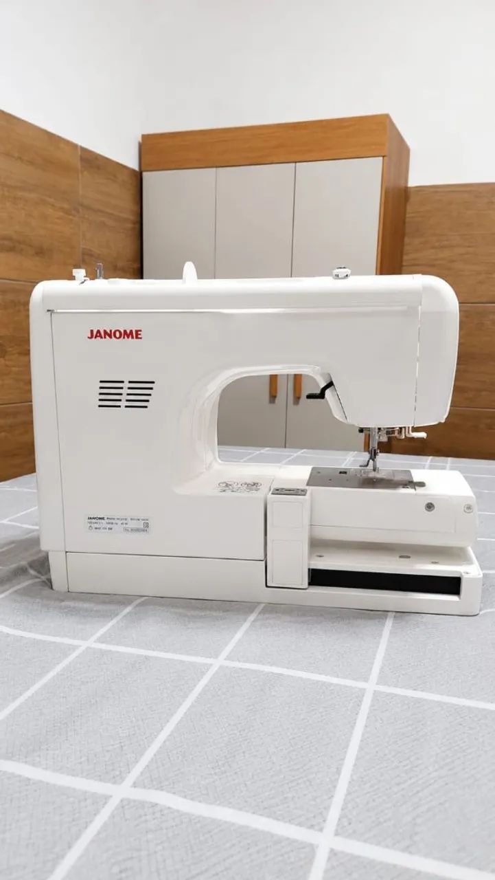 Máquina de bordado  - Foto 2