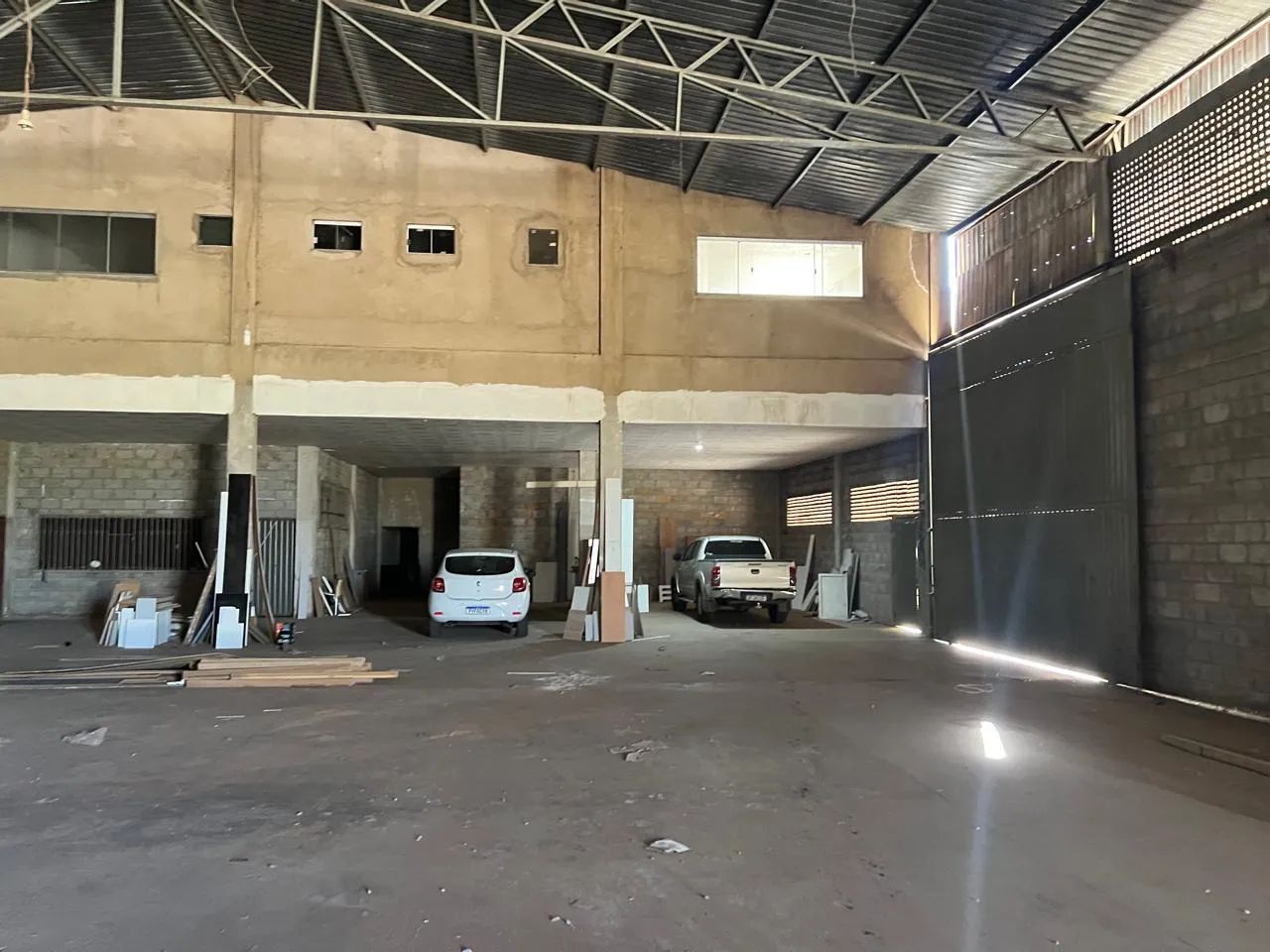 GALPÃO COMERCIAL EM APARECIDA DE GOIÂNIA-GO