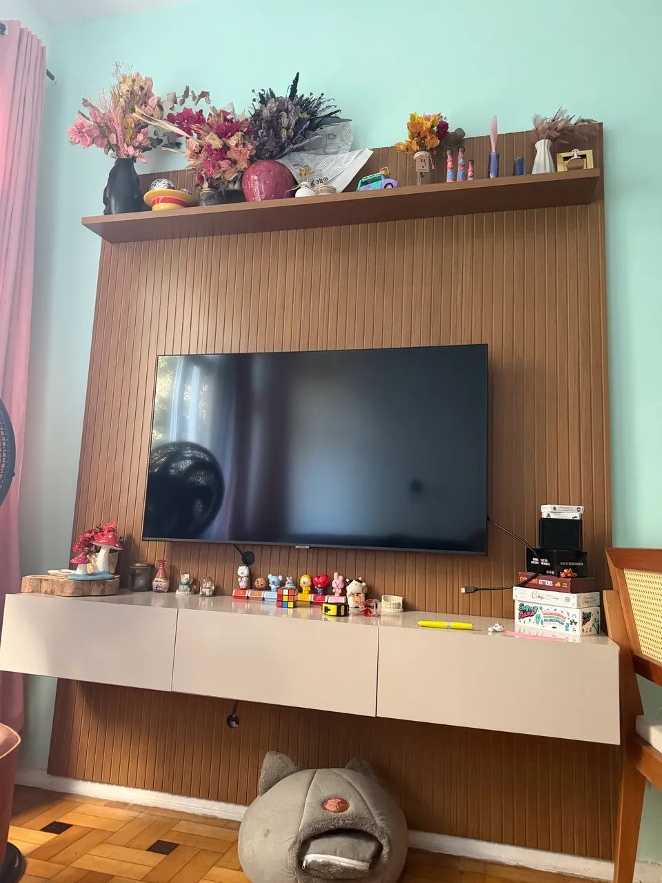 RACK COM PAINEL RIPADO