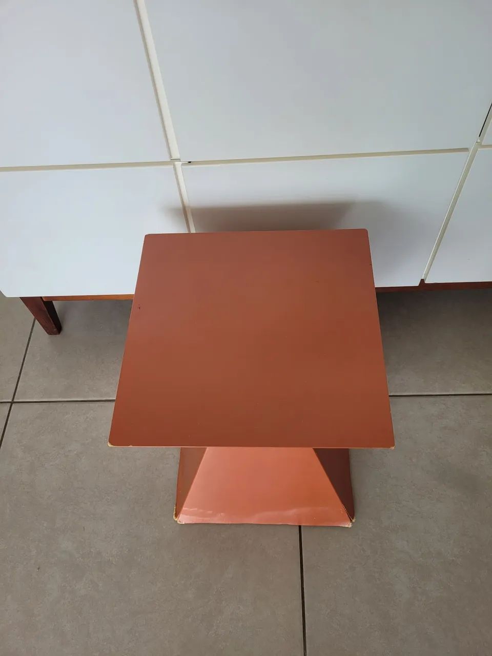 Banco/Mesa Lateral Decorativo- Design 