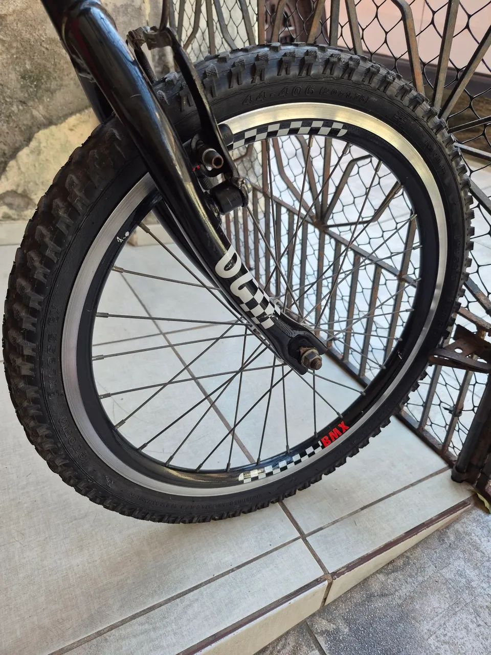 Vendo bicicleta Caloi Expert aro 20 - Foto 5
