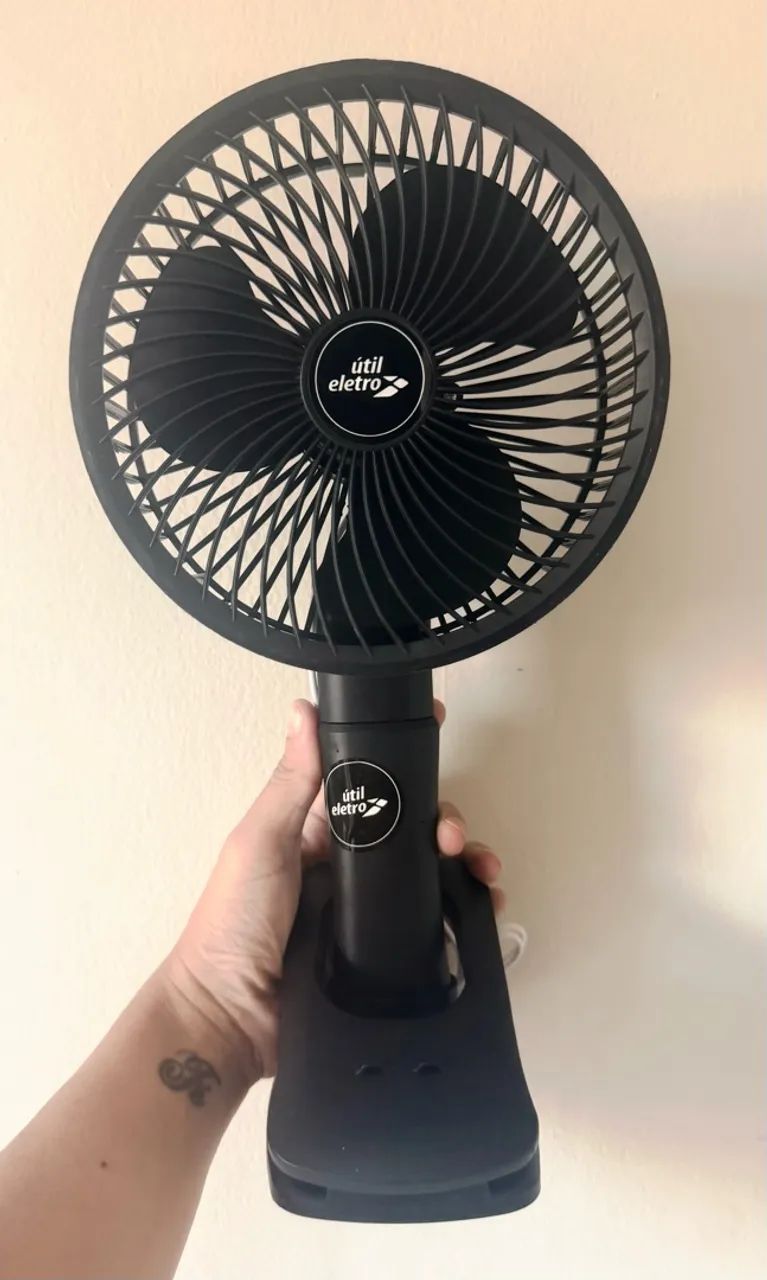 Ventilador de mesa elétrico a