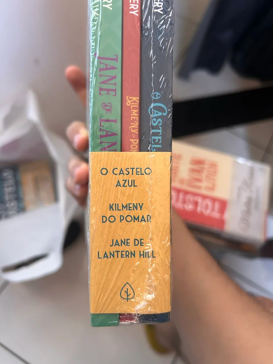 Box de livros de Romance de Lucy Maud Montgomery - Foto 2