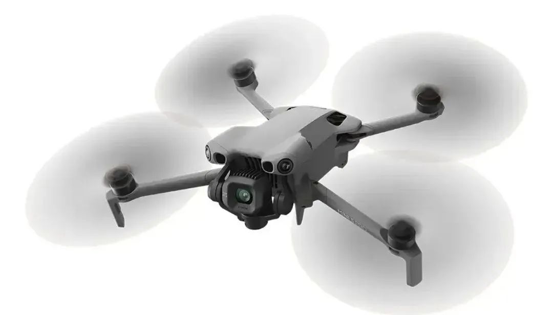 Drone DJI Mini 5 Pro Fly More Combo Plus + Controle com Tela - Foto 3