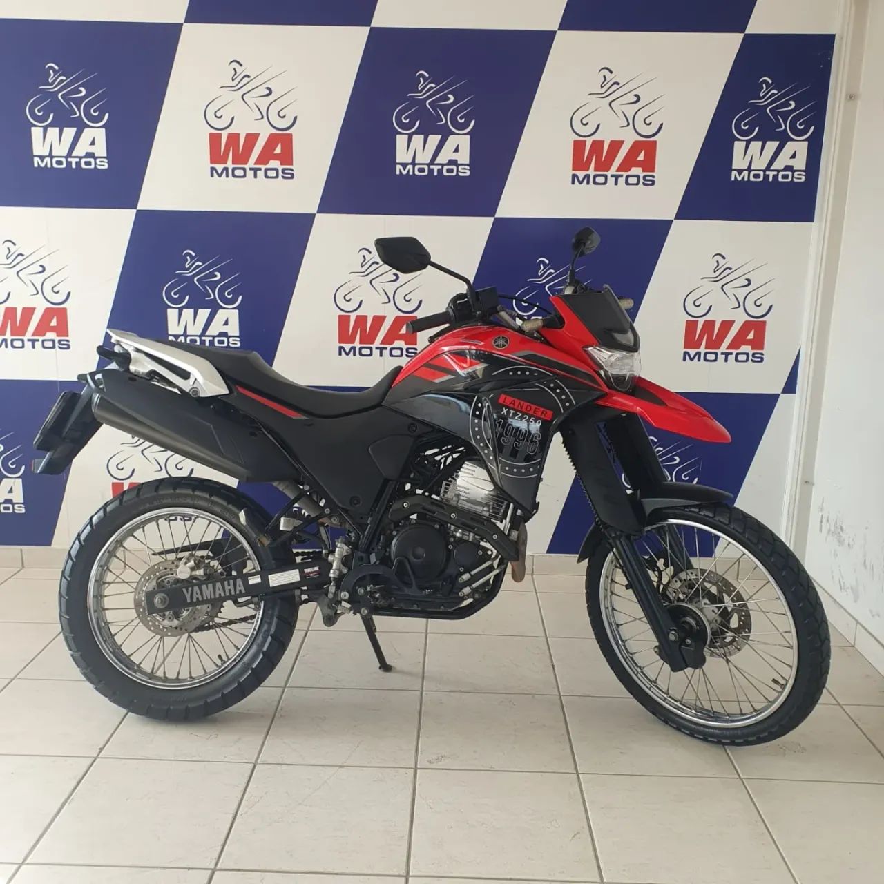 YAMAHA XTZ 250 LANDER VERMELHO 2023 - Foto 2