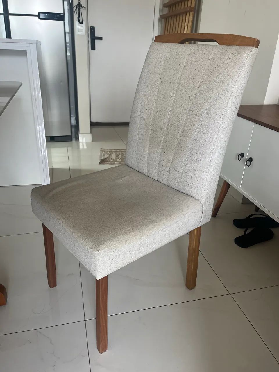 Cadeira de jantar linho e madeira  - Foto 2