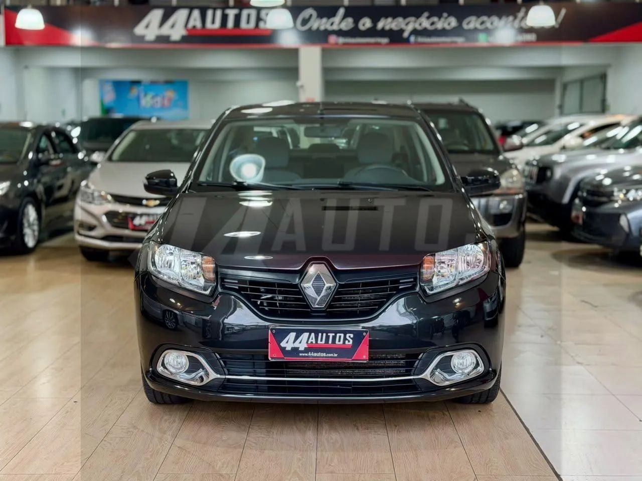 Renault Logan Dynamique Flex 1.6 16V 4P 2014 - Foto 2