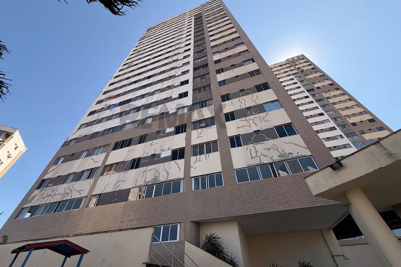 APARTAMENTO MOBILIADO NO ED. PORTAL DO CANADÁ
