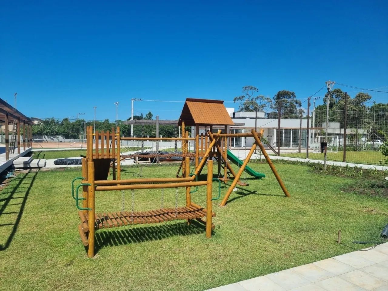 TERRENO YGARATÁ