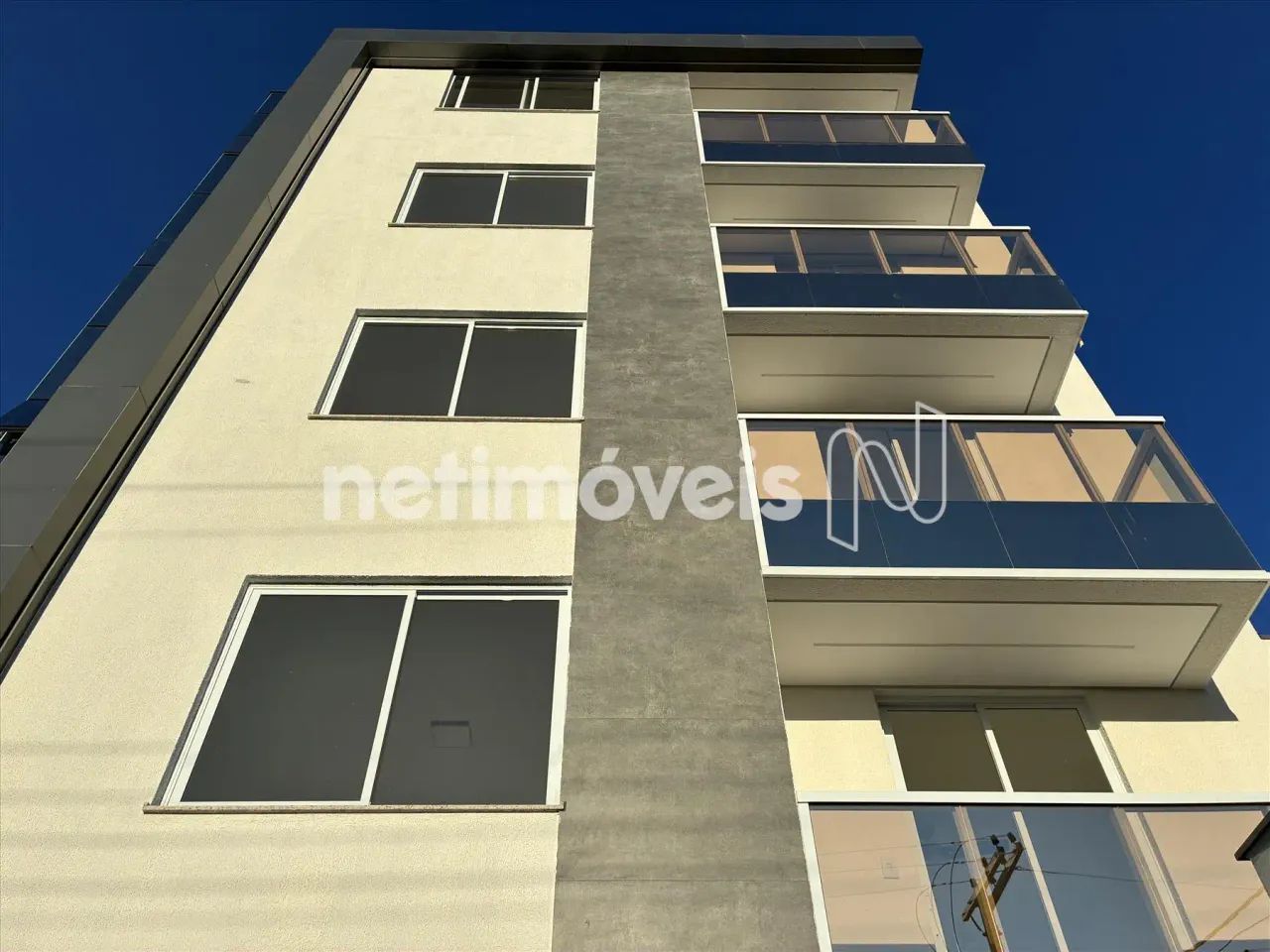 3 quartos prontos para instalação de ar-condicionado com 01 suíte e varanda - Foto 3