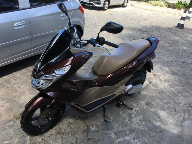 Honda Pcx Dlx 2018 Vendo ou Troco - Foto 2