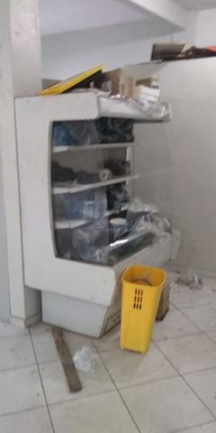 Dois expositores - Foto 2