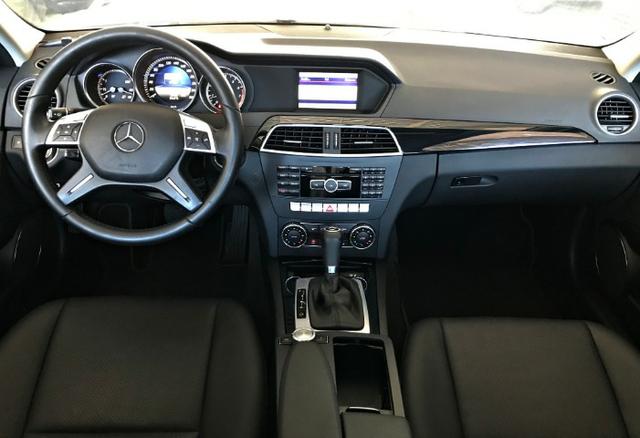 Mercedes Benz C180 Sport Turbo 1.6. Branco 2013/2014 - Foto 15