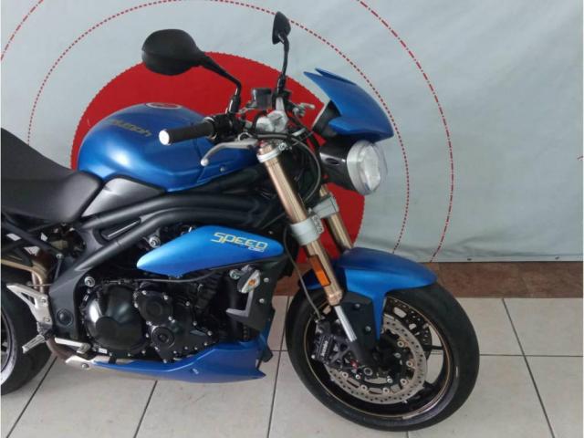 Triumph Speed Triple 1050i TRIPLE 1050i SUPER NOVA ABS - Foto 5