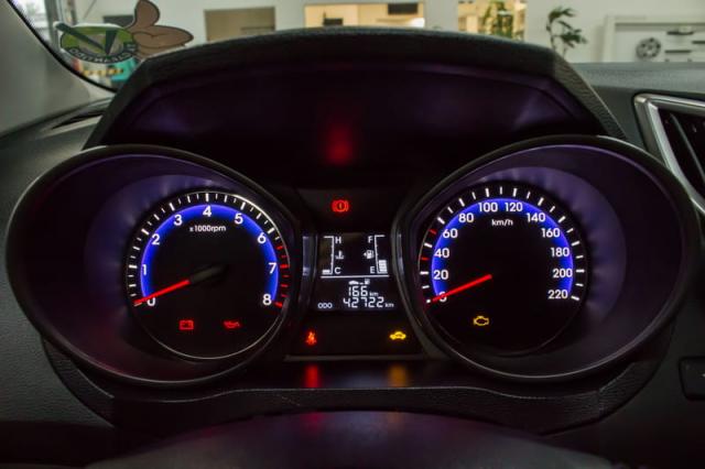 HYUNDAI HB20S 1.6 COMFORT PLUS 16V - Foto 4