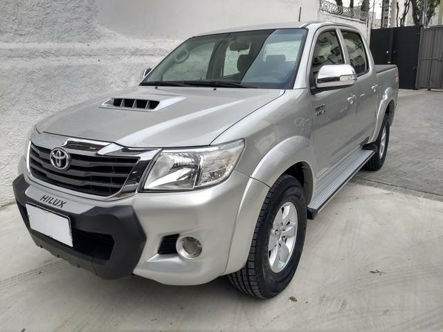 Hilux CD srv 3.0 D4-D 4X4 2013* Automatica* Couro* Protetor* Capota* Estribo* Pn.Novos