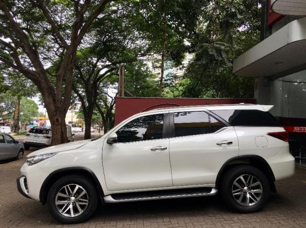 Toyota Hilux Sw4 Srx 4P - Foto 4