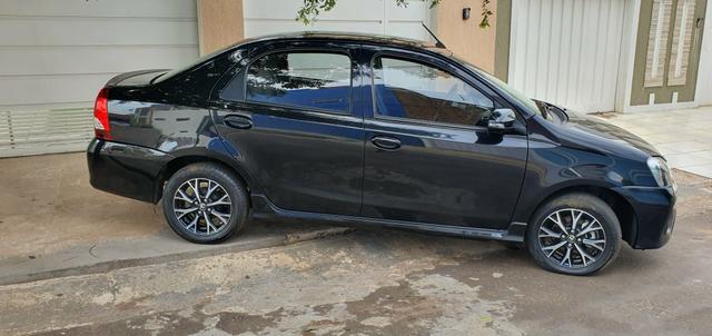 Etios 1.5 platinum automático 17/18 sedan - Foto 2