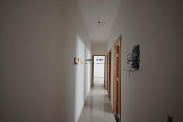 Casa 3/4, pé direito duplo porcelanato no Cerejeiras!! - Foto 6