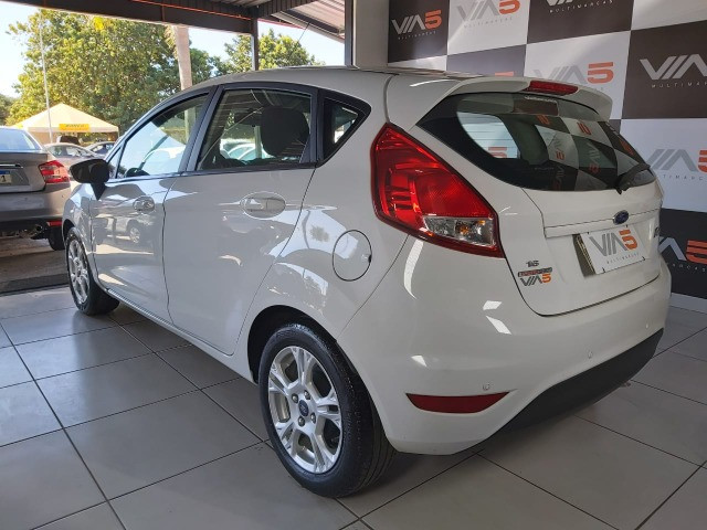 Ford Fiesta automático 2014/2015 - Foto 3