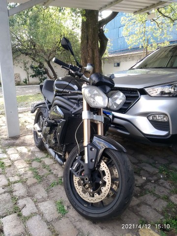 TRIUMPH SPEED TRIPLE 1050 2013