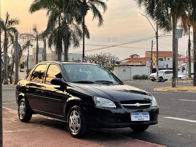 CLASSIC 2012/2013 1.0 MPFI LS 8V FLEX 4P MANUAL