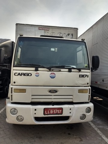 FORD CARGO 1317 ANO 2010
