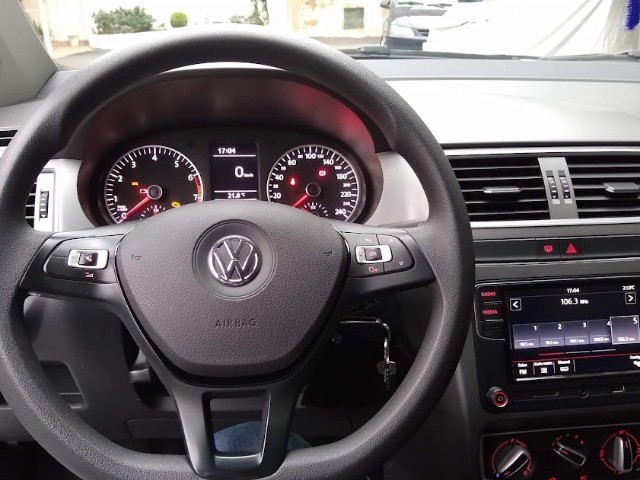 CARRO NOVO, UNICO DONO.