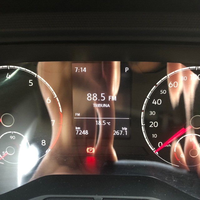 T CROSS VOLKSWAGEM 200 TSI 21-21